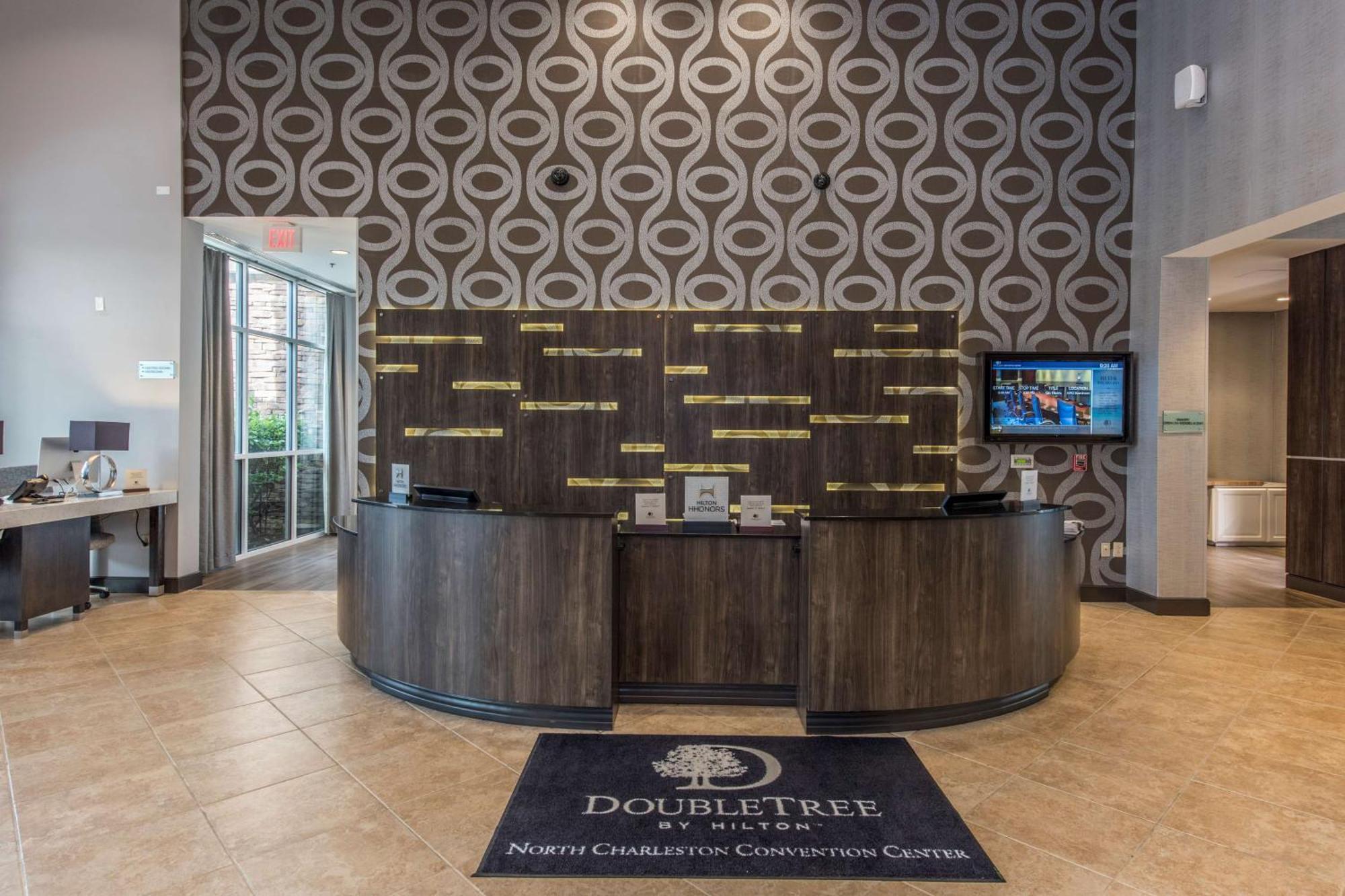 Hotel Doubletree By Hilton North Charleston - Convention Center Exterior foto